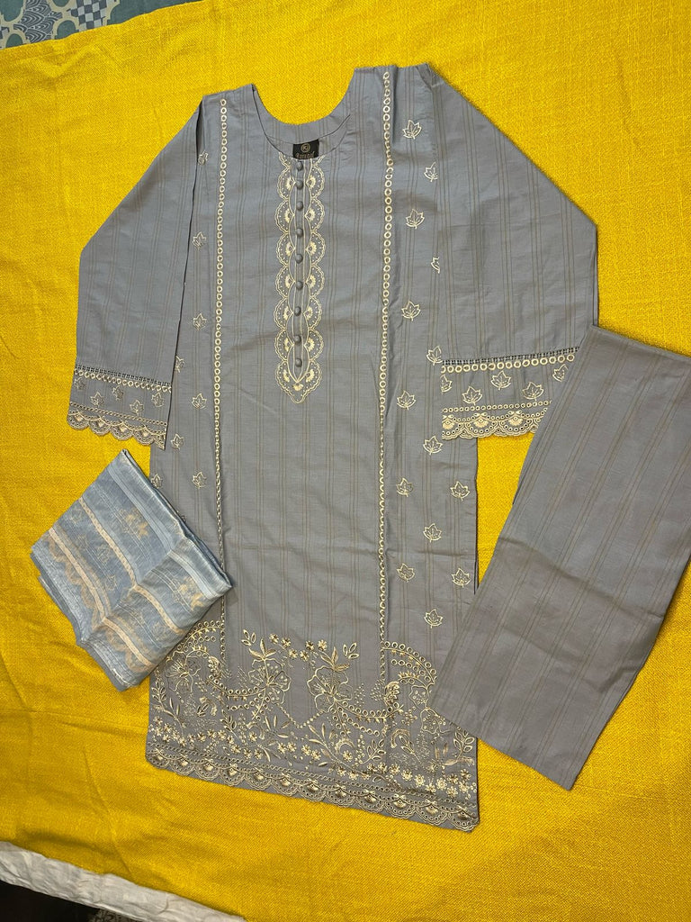 EMBROIDERED WOMEN STITCHED 3PC SUIT